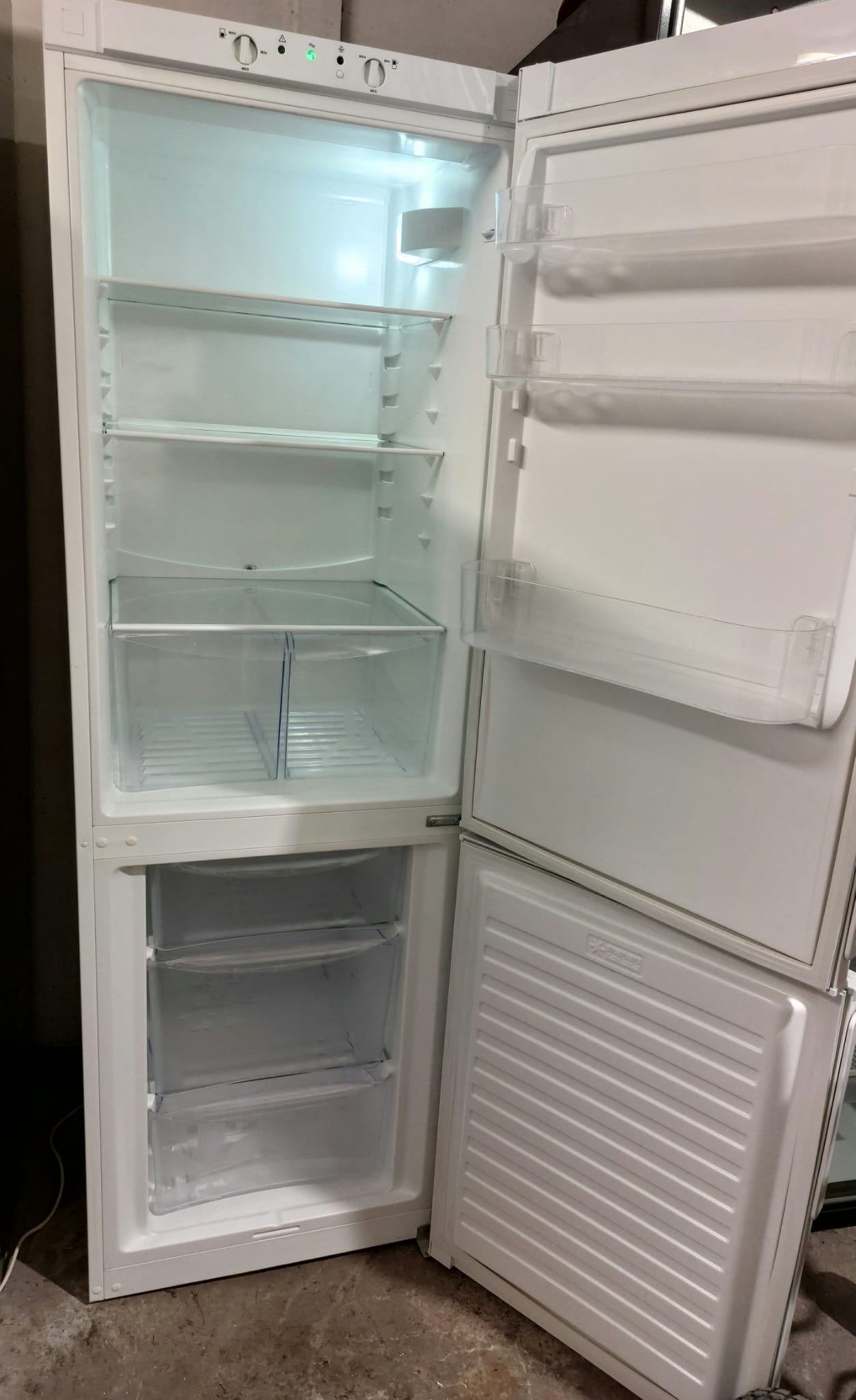 Külmkapp Rosenlew seest