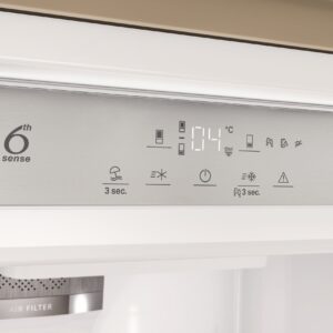 Integreeritav külmik Whirlpool