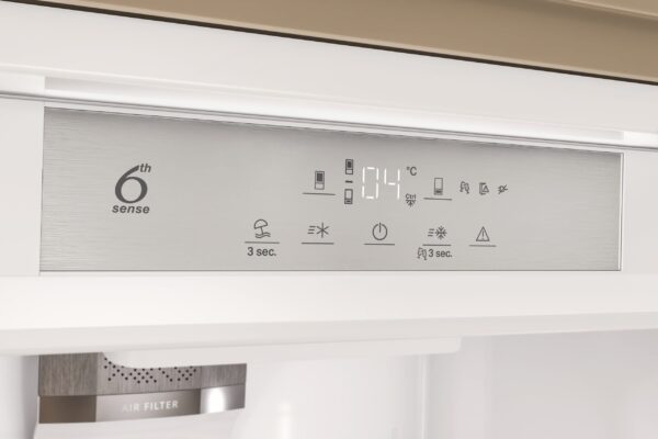 Integreeritav külmik Whirlpool