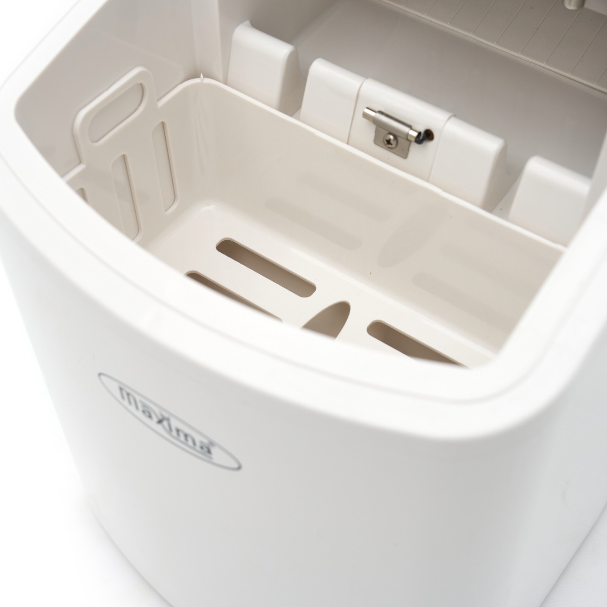 Ice Machine - 10-12kg/day - Bullet Cubes - Air Cooled - White - Image 9