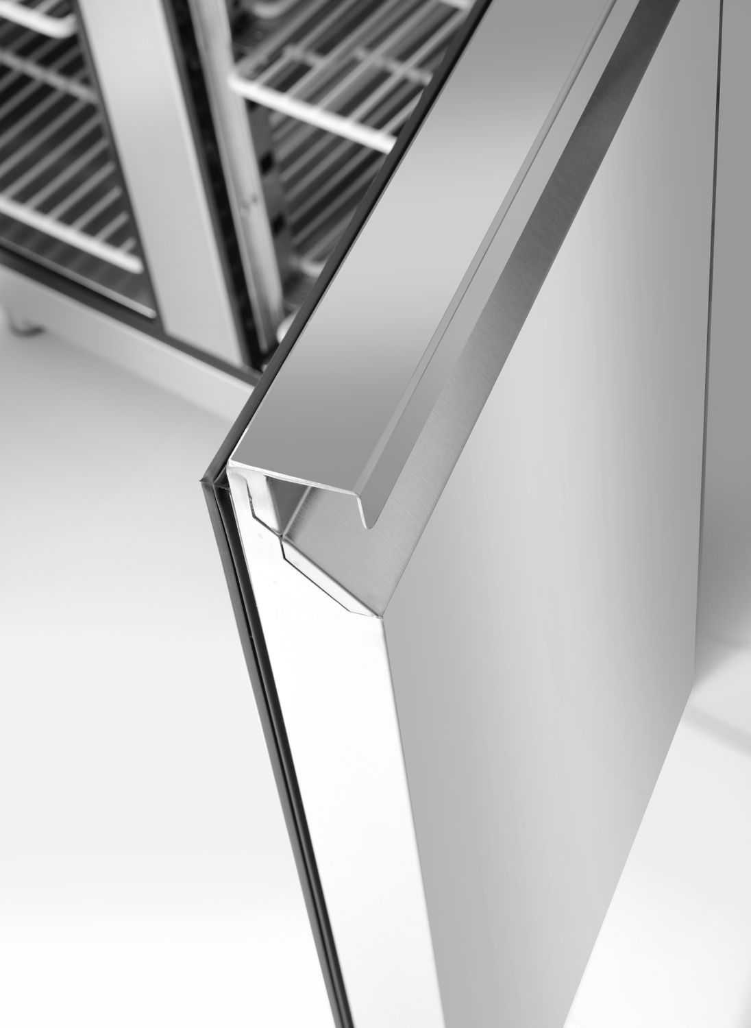 Sügavkülmlaud Profi Line 700 - 3 uksega, agregaadi asukoht küljel, Arktic, Profi Line, 215L, 230V/600W, 700x1360x(H)839mm - Image 8