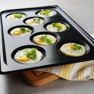 Mittenakkuva kattega ahjuplaat CONVECTOMAT EGGPLATE, HENDI, GN 1/1, Must, 530x325x(H)26mm