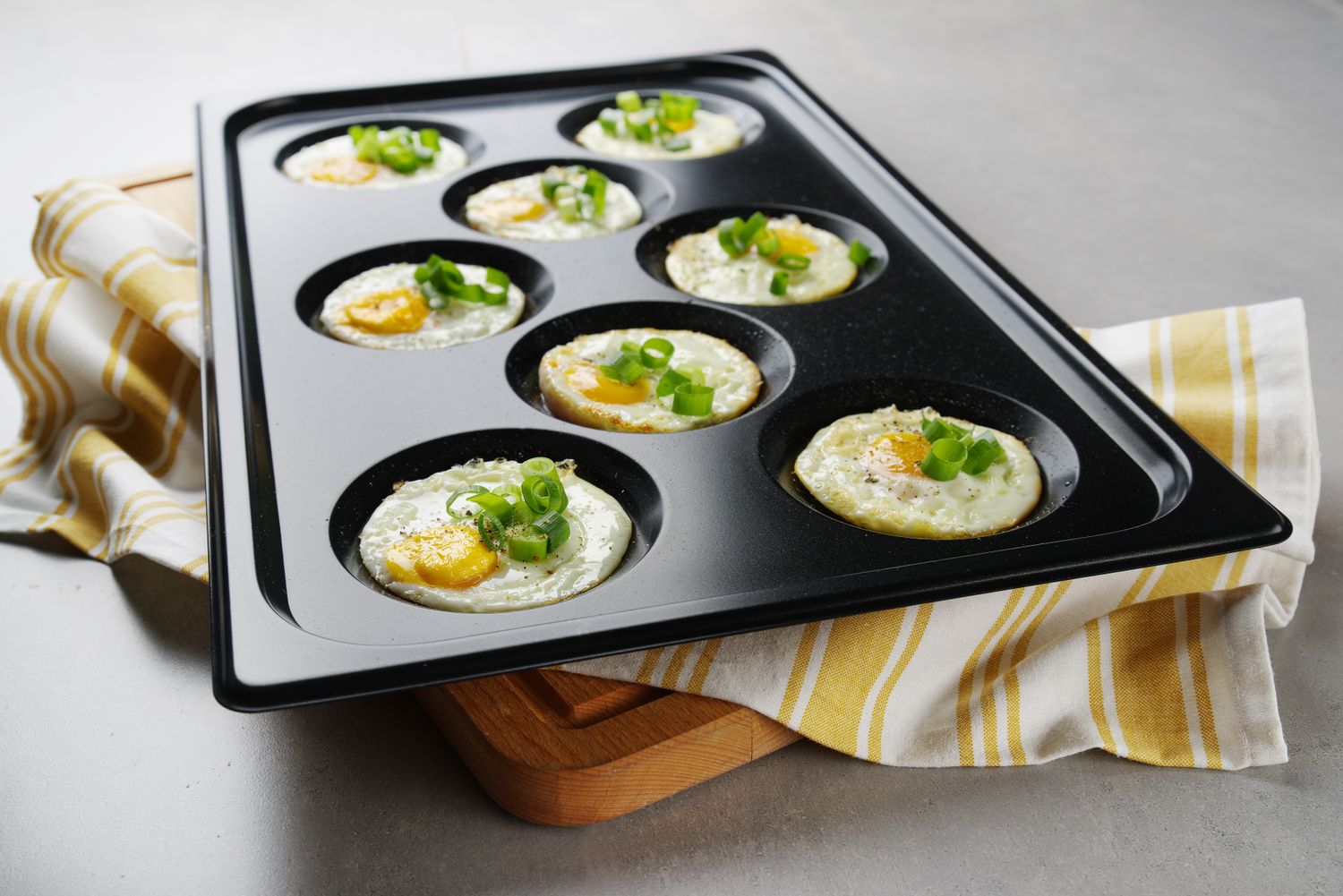Mittenakkuva kattega ahjuplaat CONVECTOMAT EGGPLATE, HENDI, GN 1/1, Must, 530x325x(H)26mm - Image 6
