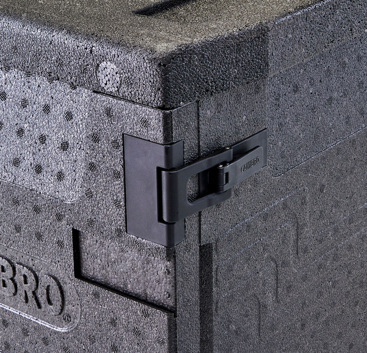 Professional grade insulated carrier Cam GoBox, front-loaded, 86 L, GN 1/1., Cambro, GN 1/1, 86L, Black, 640x440x(H)625mm - Image 7